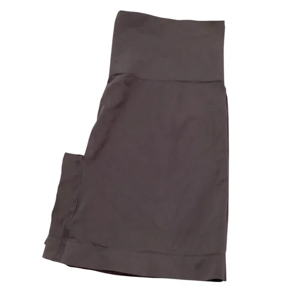 SKIMS Soft Smoothing Seamless Shorts Shapewear Fitted - Picture 4 of 5